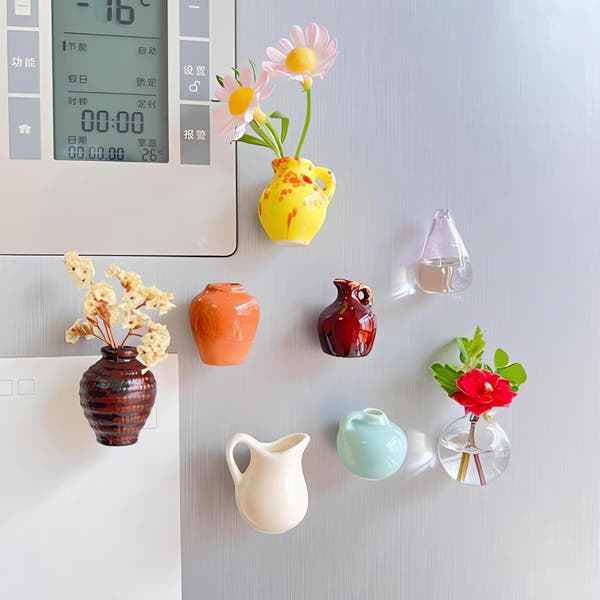 Mini Flower Vase Magnet